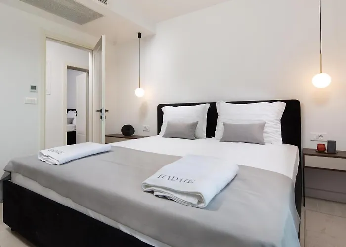 Pet Friendly Apartment In Malinska Malinska