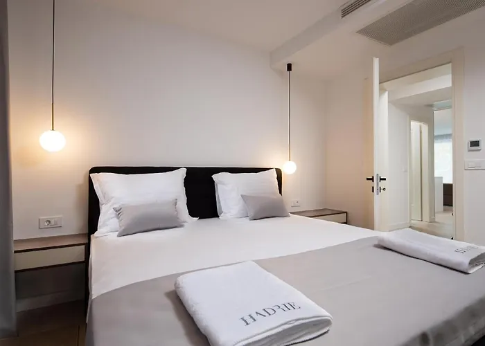 Pet Friendly Apartment In Malinska Malinska